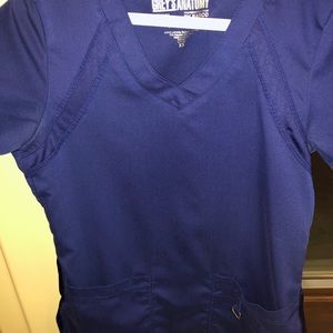 Navy blue Grey’s Anatomy scrub top!